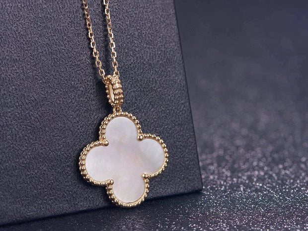 CLOVER PINK GOLD NECKLACE