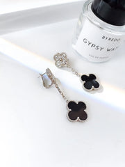 CLOVER 2 MOTIFS SILVER DIAMOND ONYX EARRINGS