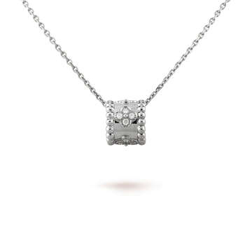 CLOVER SILVER NECKLACE