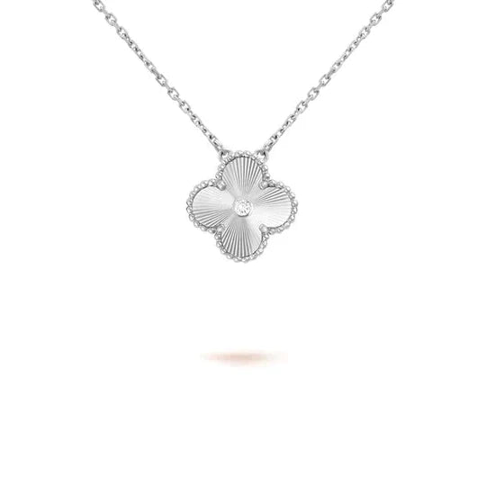 CLOVER NECKLACE SILVER