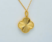 VINTAGE CLOVER PENDANT NECKLACE GOLD